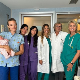 Mini babyboom all'ospedale San Carlo di Milano, 9 parti in 23 ore