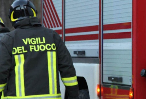 Corpo senza vita affiora nell'Olona, in corso le operazioni di recupero