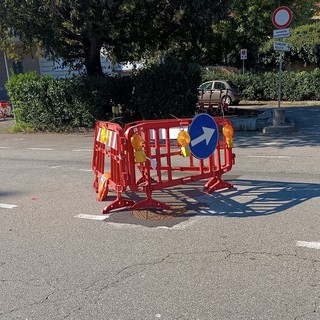 LA FOTO. Metti il pericolo davanti all'ospedale