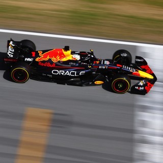 F1, Leclerc si ritira. Per Verstappen il &quot;triplete&quot; è servito