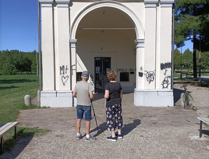 Il vandalismo ai danni della chiesa