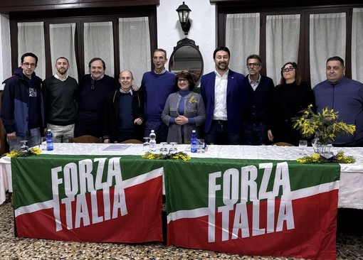 VIDEO. Luca Vergani eletto nuovo segretario a Marnate. «Forza Italia ha accettato la candidatura con la mia sordità, un messaggio di speranza e coraggio»