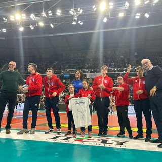 “Tutti abili tutti inclusi!”: progetto bustocco premiato a Milano davanti al pubblico della Superlega di volley