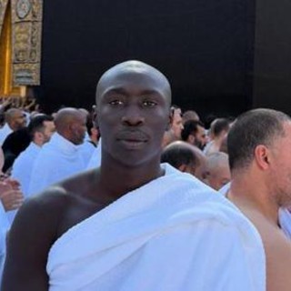 Khabi Lame alla Mecca: &quot;Allah è la mia unica speranza&quot; - Video