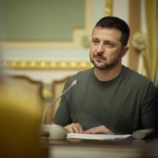 Ucraina, Zelensky in pressing su Usa e Nato: &quot;Aiuti non arrivano&quot;