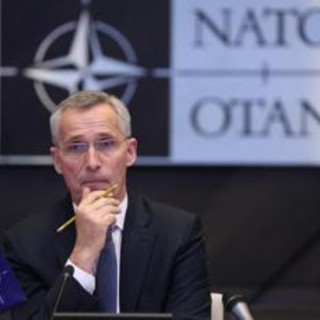 Stoltenberg, Ucraina e armi Nato contro Russia: cosa dice l'Italia