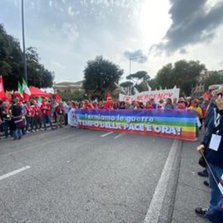 &quot;Fermiamo le guerre&quot;, da Roma a Milano cortei in 7 città